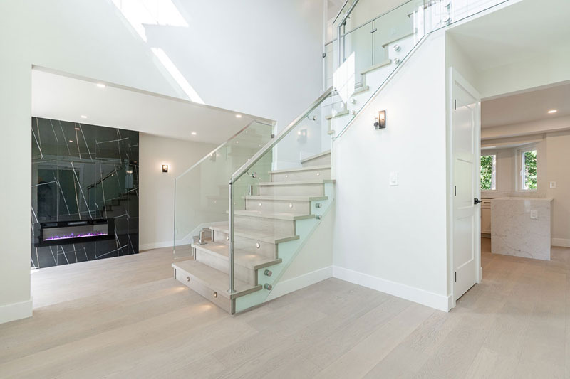 staircase-glass-rails custom glass railings